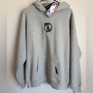 NWT Boston Celtics PRO STANDARD Gray Classic Icon Hoodie - Men’s Medium 🔥